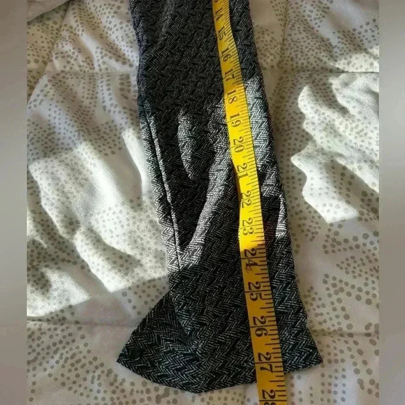 Jennifer Lopez Black printer button up tie  blouse size: X-Small - Picture 5 of 5